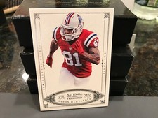 National Treasures Base Card Patriots Aaron Hernandez  40/99  2012