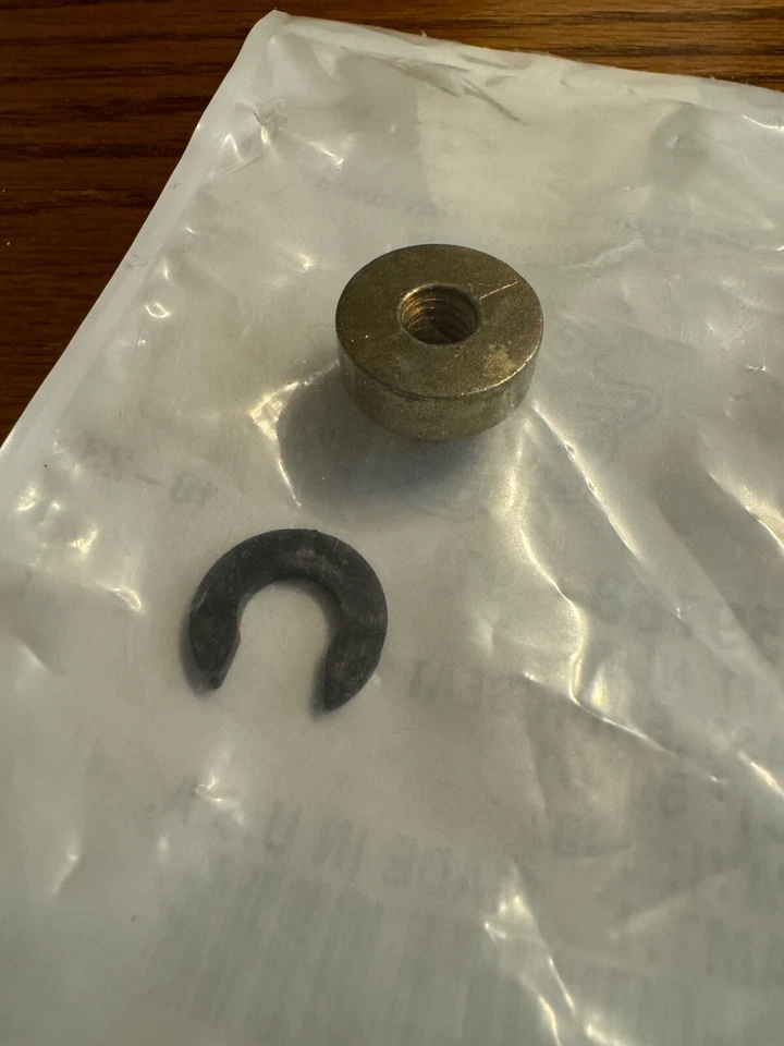 ¡Genuino OEM! KIT PERNO TUERCA GUARDABARROS/ASIENTO HARLEY DAVIDSON MOTO 59768-97 Foto 4 de 4