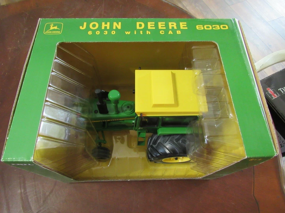 ERTL 1/16 SCALE 2004 PLOW CITY TOY SHOW JOHN DEERE 6030 WITH CAB - NIB - Image 4 of 4