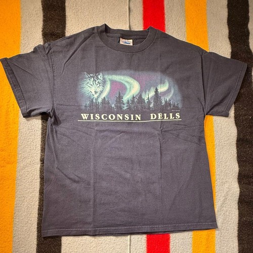 Vintage 90s Wisconsin Dells Wolf & Northern Lights Souvenir Tee