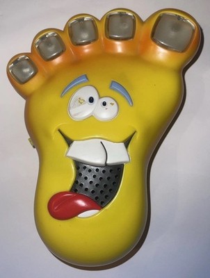 VTG Hasbro Tickle Toes Handheld Electronic Game Wiggly Giggly Funny Working 2002