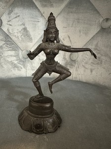 Vintage Parvati Hindu Goddess Bronze Statue Sculpture 6.5” Tall