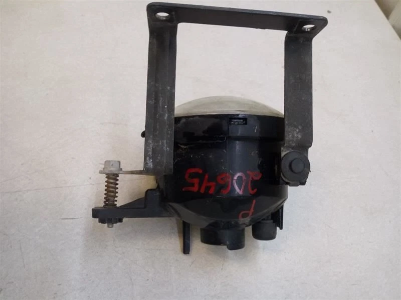 Luz antiniebla Hyundai Tucson 2005 2006 2007 2008 2009 (derecha/pasajero) OEM USADO TES Foto 4 de 4