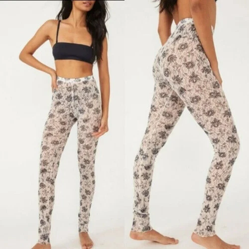 Free People Layered In Lace Leggings, Size XS, Ivory Combo (Cream Navy) New - Picture 1 of 9