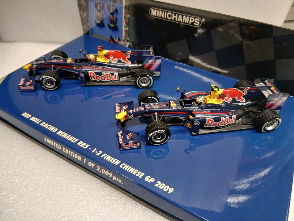 Minichamps 402 091415 Red Bull Racing Renault RB5 1-2 finish GP Cina 2009 1/43 - Immagine 2 di 3