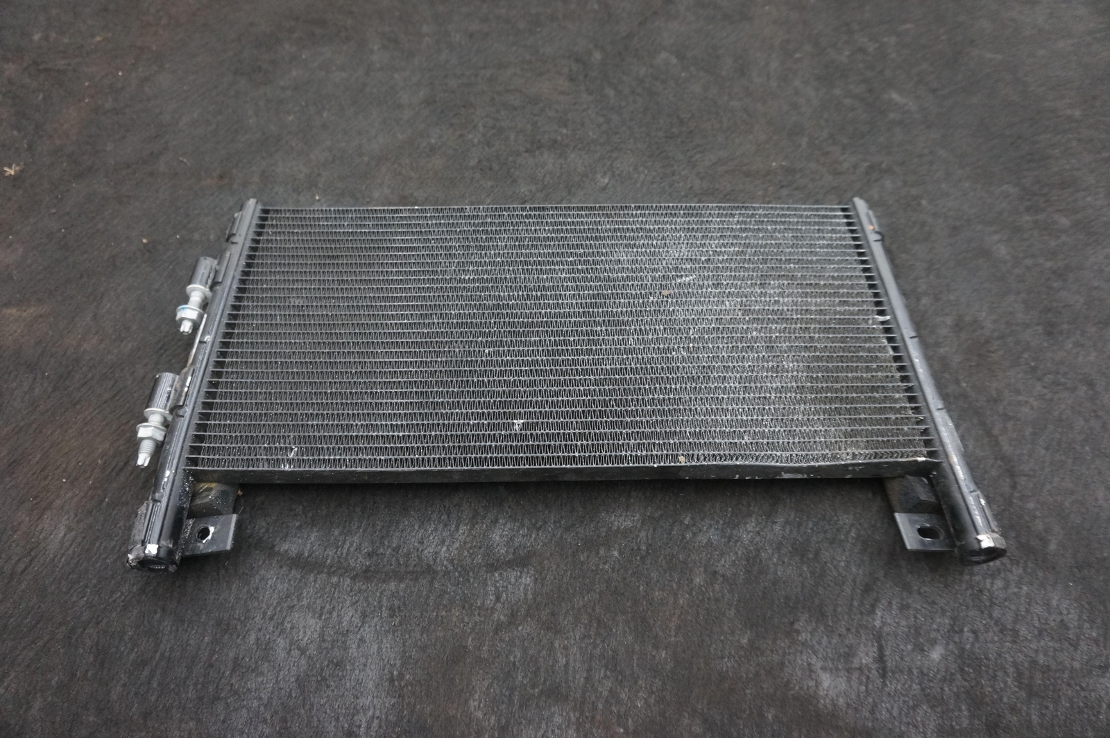Right AC Air Conditioning Condenser OEM 11A7098CP McLaren 650S 2015 *Note