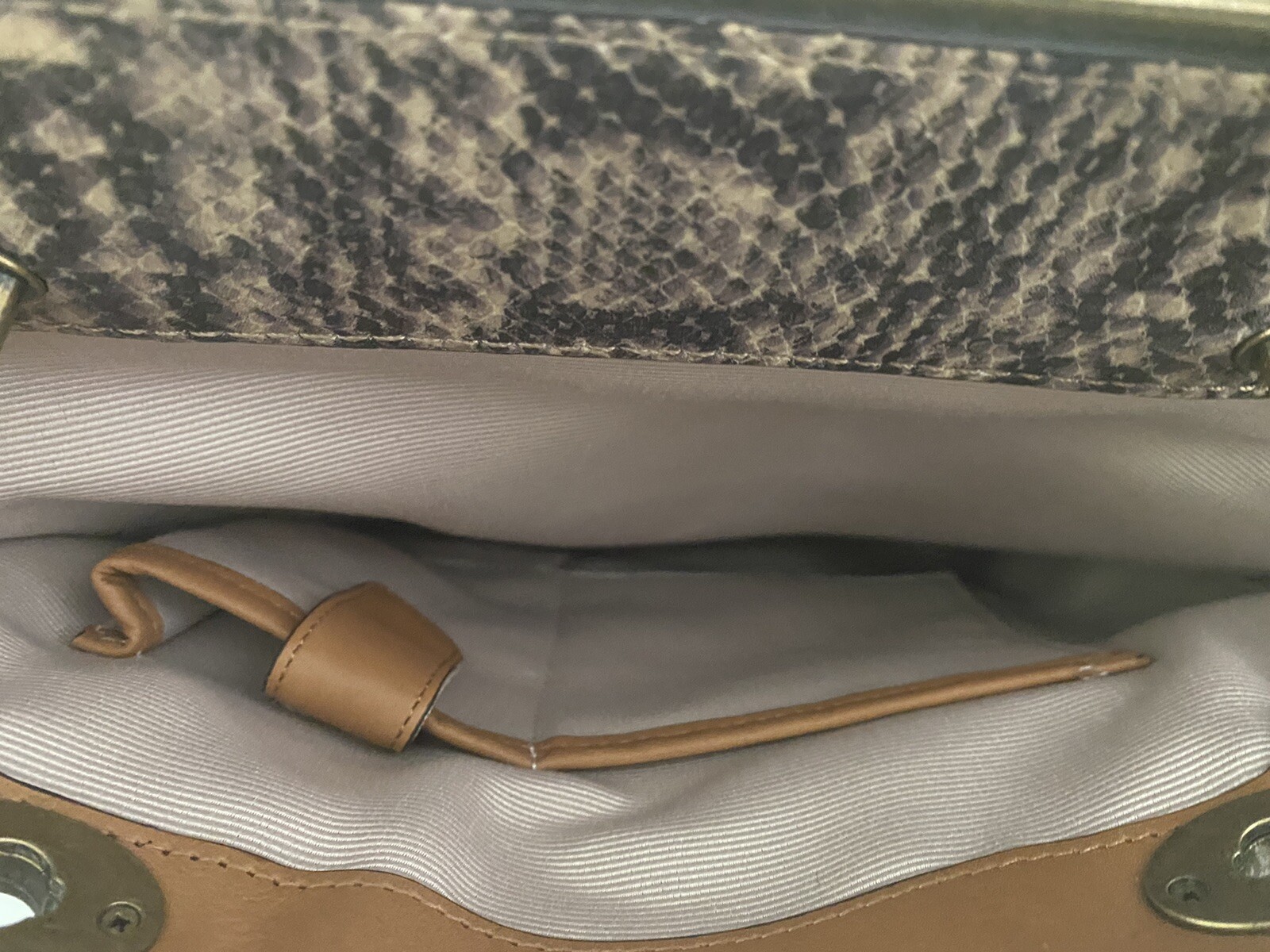 TABOLTS LIGHT BROWN LEATHER PYTHON PRINT DETAILS … - image 9