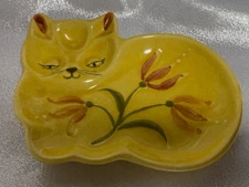 VINTAGE LOS ANGELES POTTERIES YELLOW CAT SPOON REST 83-C