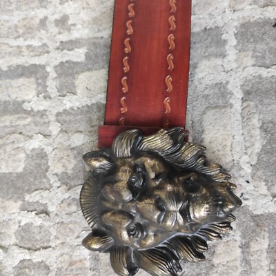 Vintage Gürtel mit Löwenkopf