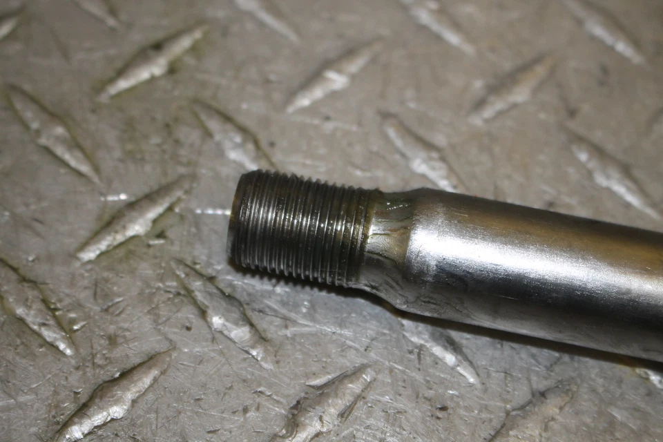 2007 雅马哈皇家之星 1300 XVZ1300 克拉巡回赛豪华前轮轮轮轮轴飞行员 — 第 2/4 张图片