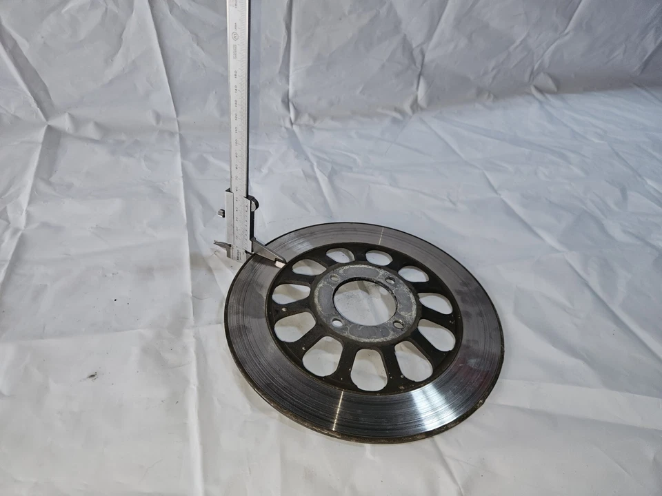 DISQUE DE FREIN AVANT SUZUKI GN 125 GN125 1997 NF41A - Photo 4/4