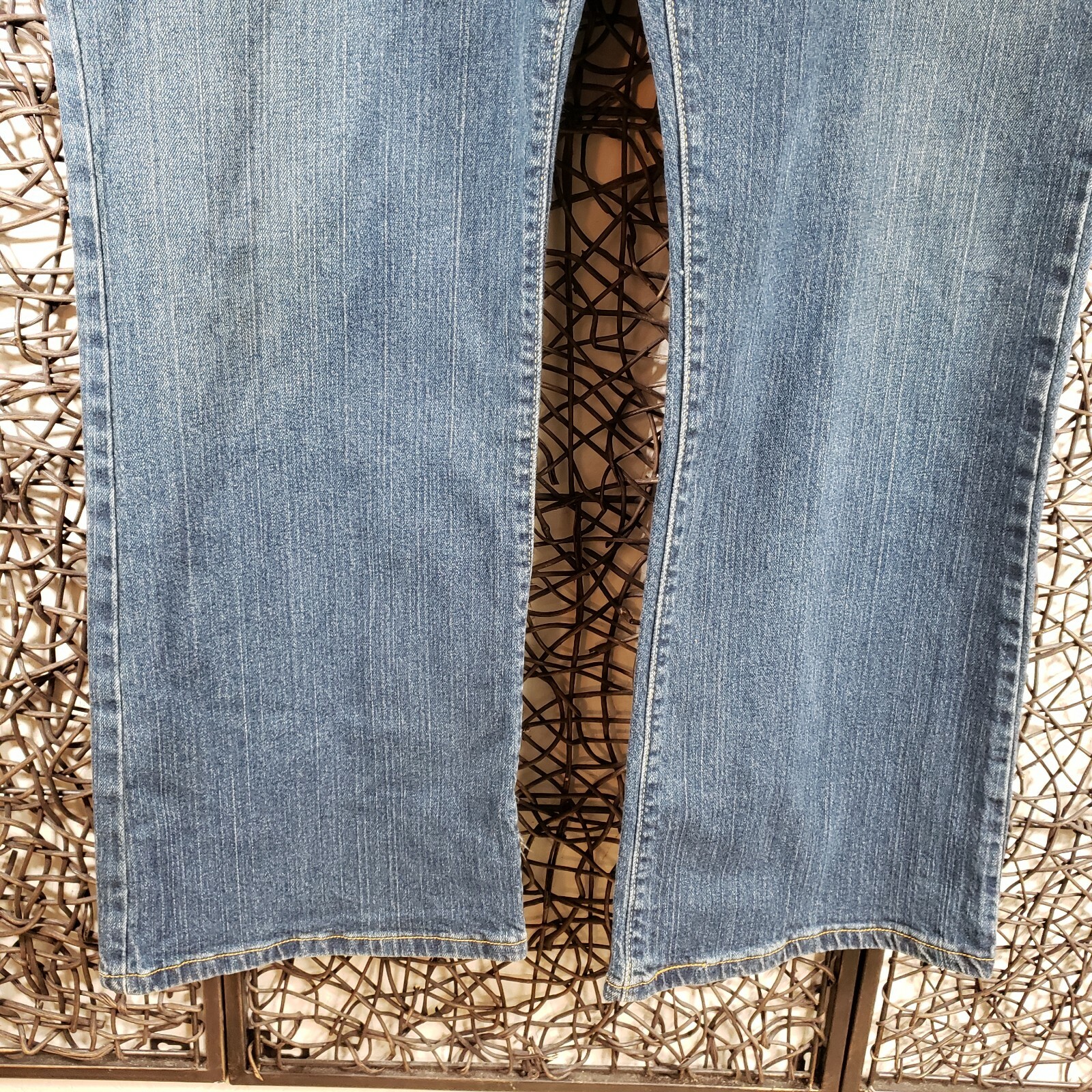 LEVI'S RED TAB ZIPPER FLY 515 WOMENS BOOT CUT JEANS SIZE 24 M COTTON SPANDEX thumbnail 6