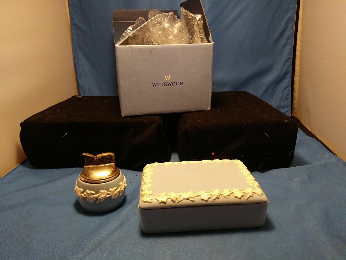 wedgwood cigarette box Wedgewood Embossed Queensware ETRURIA & BARLASTON Trinket Cigarette box  LIGHTER