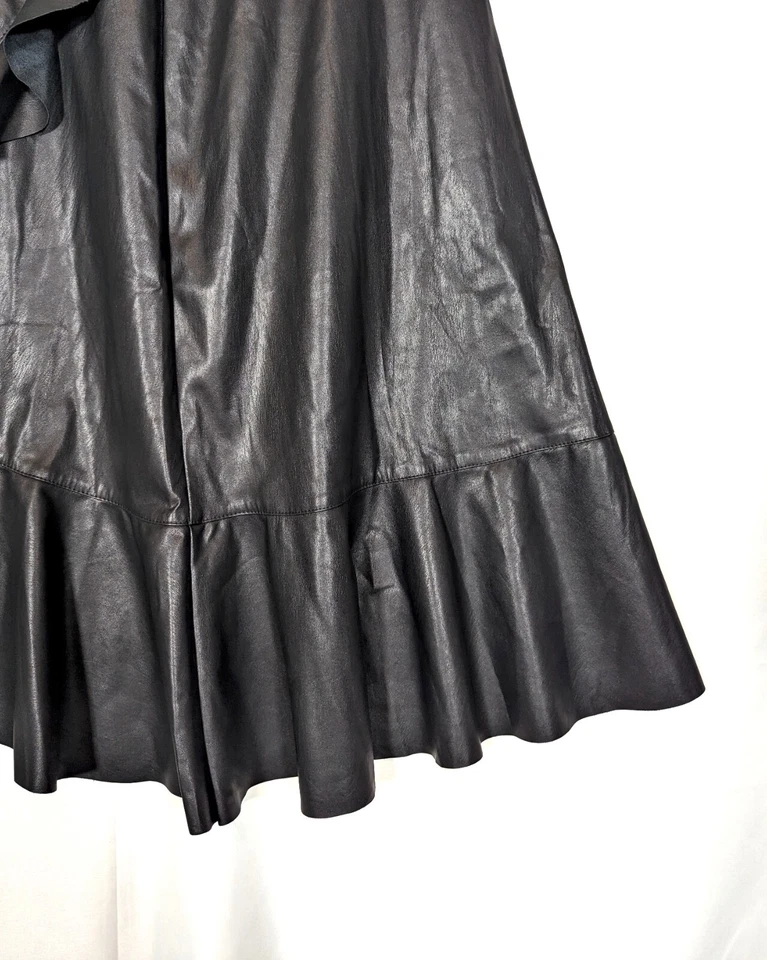 Falda Midi Rachel Roy Talla 8 Volantes Cuero Vegano Negra Asym Motociclista Diseñador Gótico Foto 4 de 4