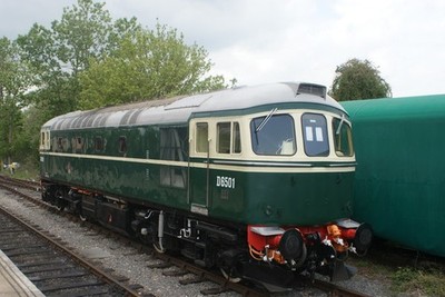 Foto 6x4 Ansicht eines Class 33 Diesel in Bereitschaft bei Ongar Chipping Ongar Lo c2017