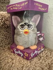 Tiger Electronics Furby Interactive Toy Gray/White w/ Pink Ears MPN 70-800 1999