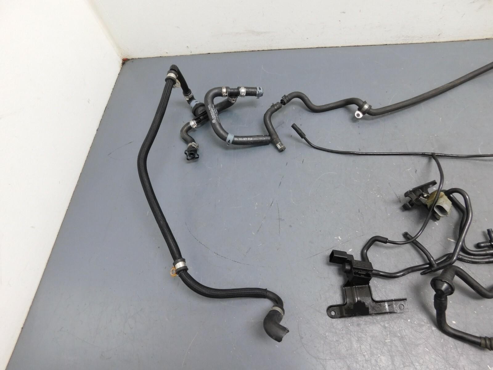 2012 10 11 Lamborghini Gallardo 5.2L V10 Hoses / Sensors #01960 K4