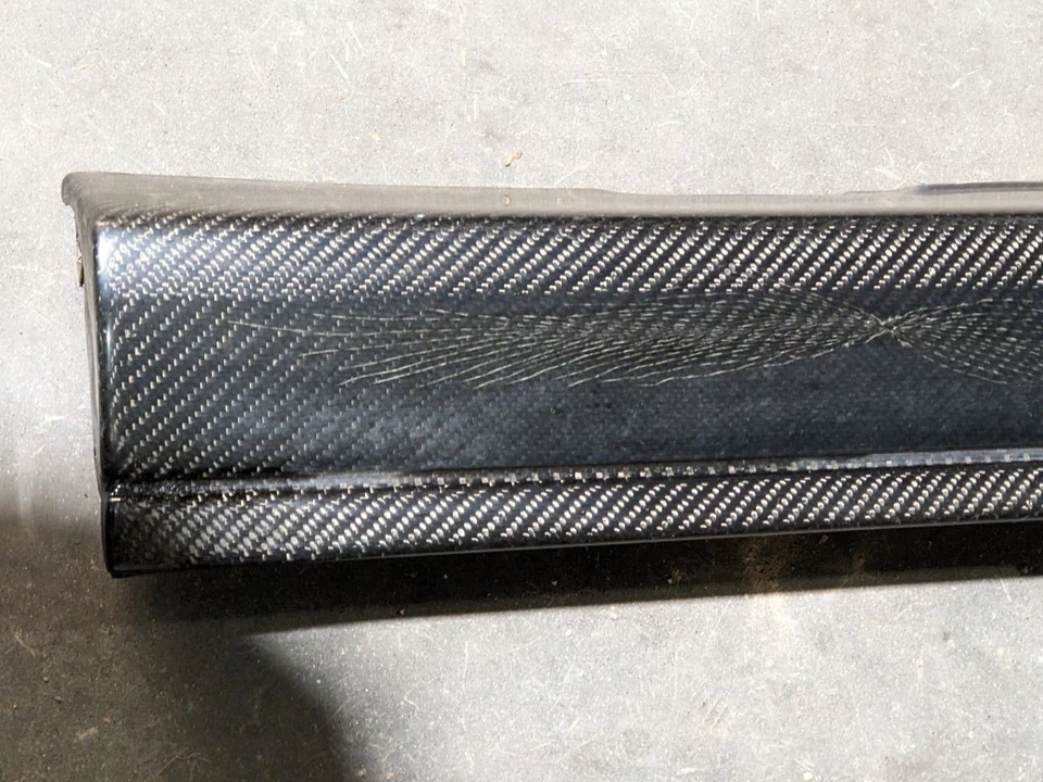 12-15 Chevrolet Camaro ZL1 Right Side Rocker Panel Side Skirt CARBON 1177733 - Image 2 of 4