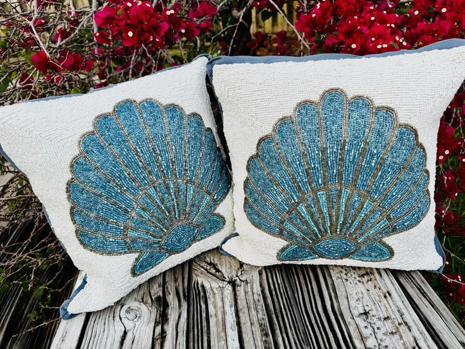 Набор из 2 пляжных подушек Coastal Look из бисера с морскими ракушками бирюза/белый - Изображение 2 из 4