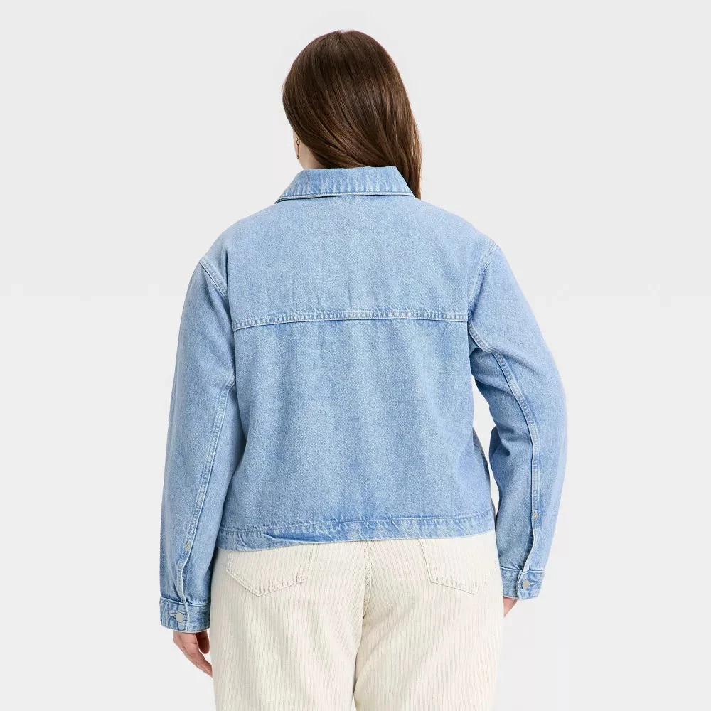 Women Cropped Painter Denim Jacket - Universal Thread