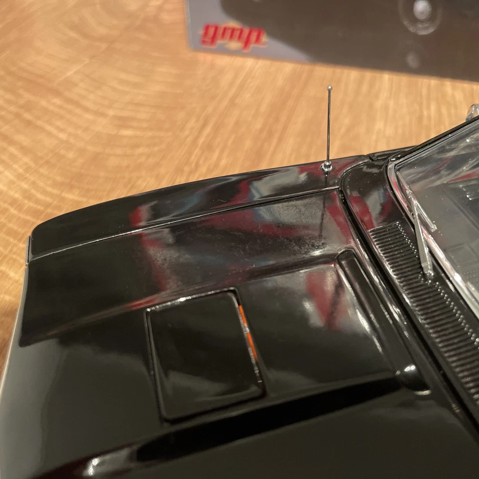 GMP 1/18 1970 Plymouth Road Runner Black RARE G1803109 - Image 4 of 4