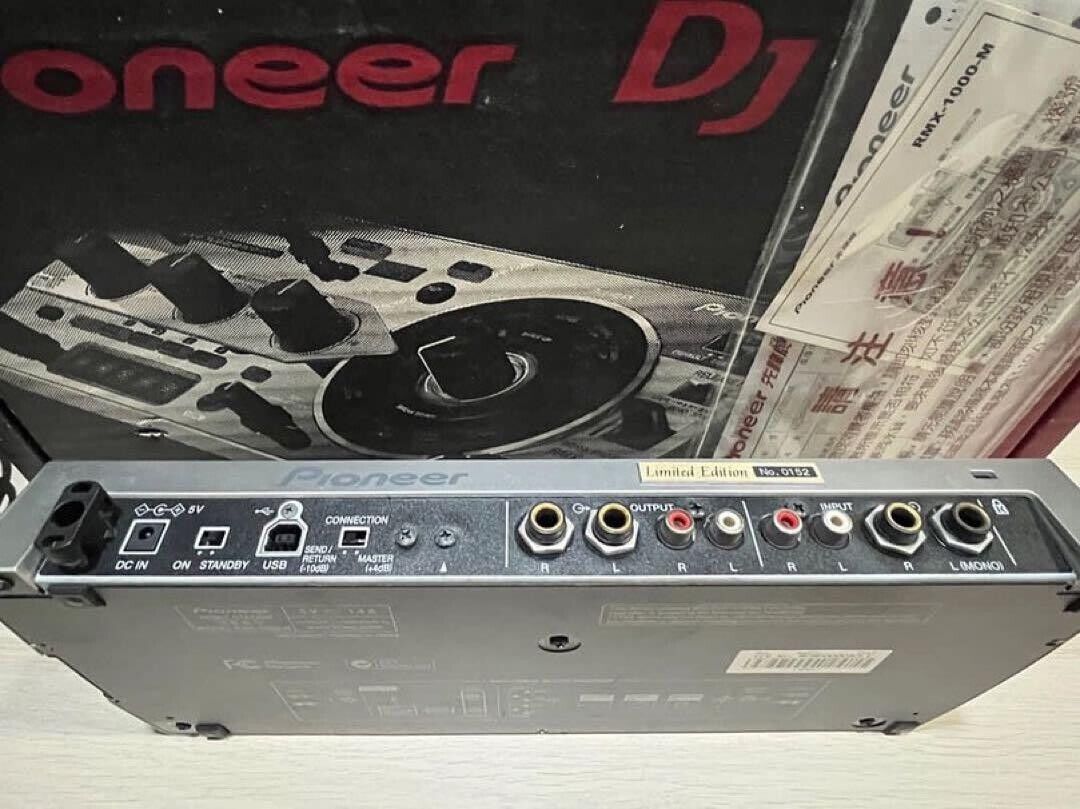 Pioneer RMX-1000 Remix Station Platinum Limited Edition Dj Pioneer RMX-1000 Remix Station Platinum Limited Edition Dj