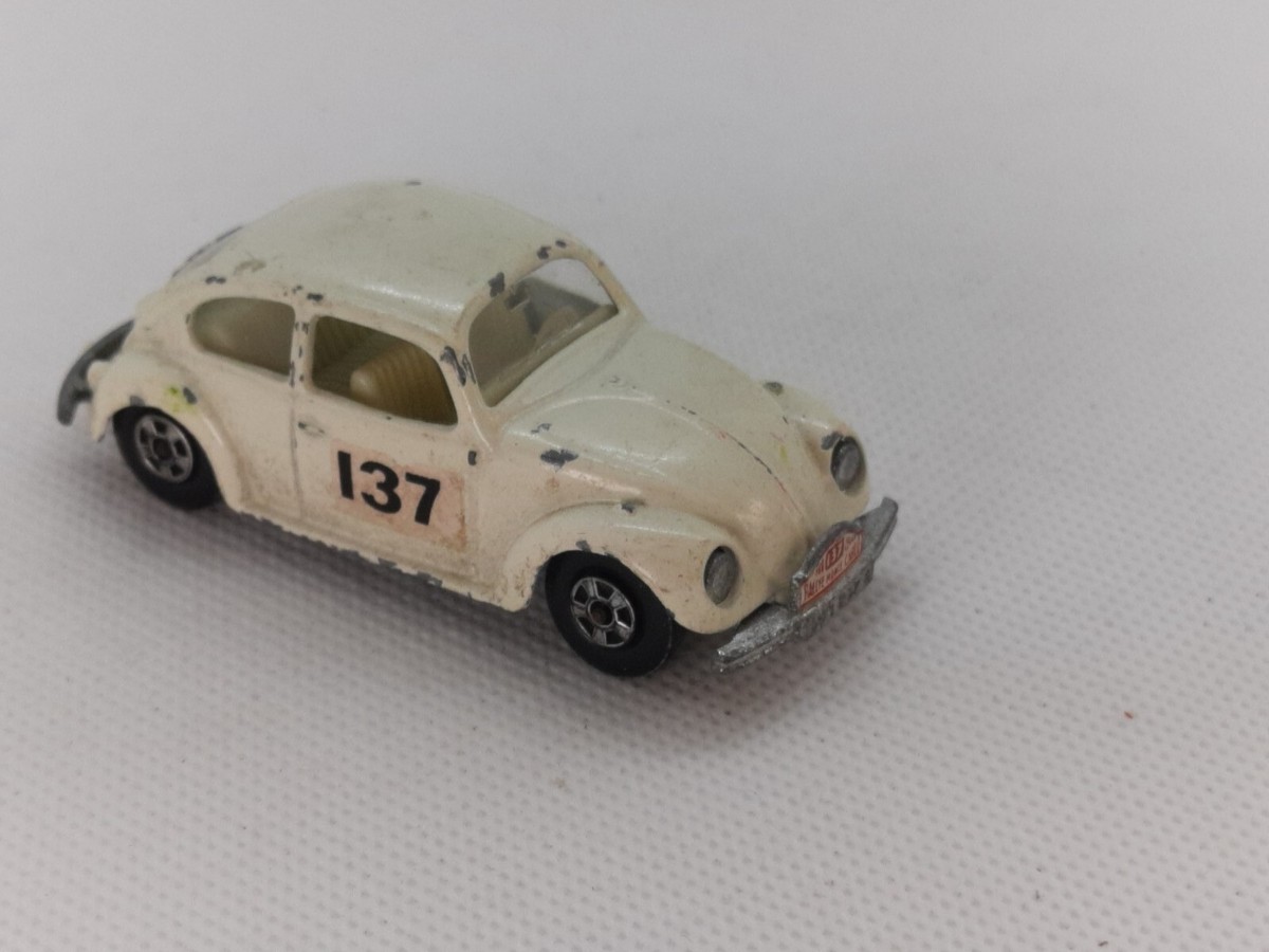 1968 Lesney Matchbox #15 Volkswagen 1500 Saloon Bug Beetle VW