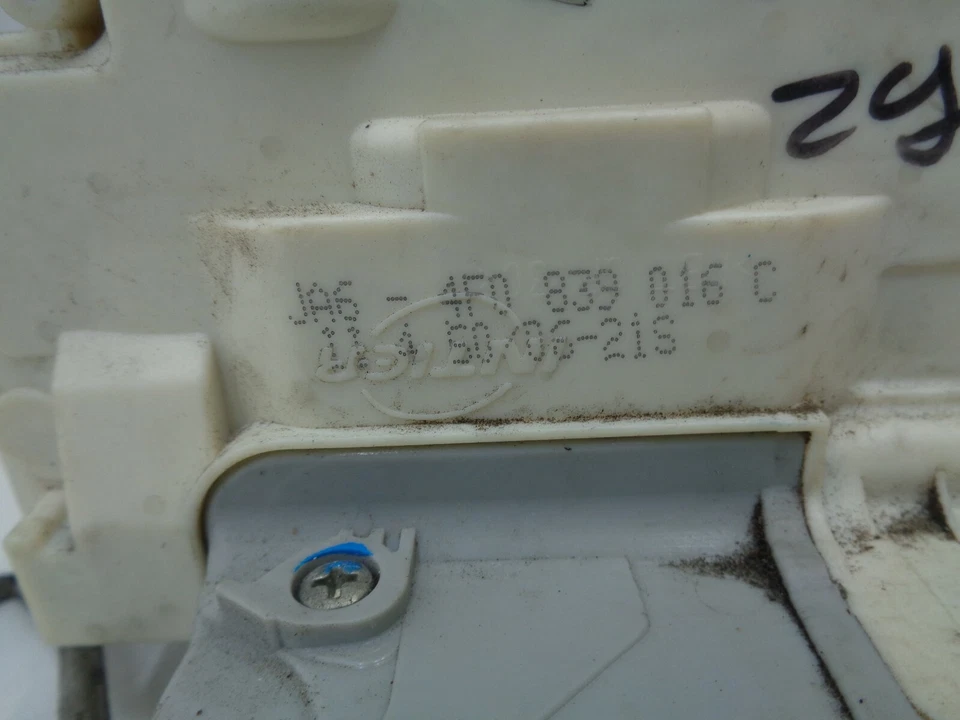 Atuador de trava de porta traseira direita Audi A6 Quattro 2005-2011 fabricante de equipamento original AK201122 - Imagem 3 de 4