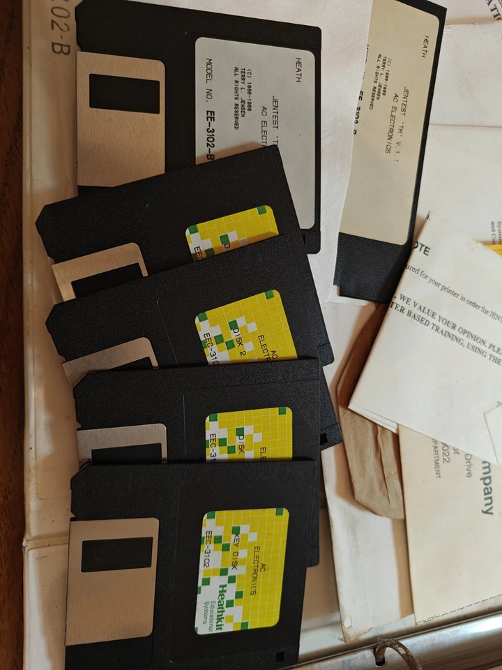 SISTEMAS EDUCATIVOS HEATHKIT CIRCUITOS ELECTRÓNICOS A/C  Foto 3 de 4