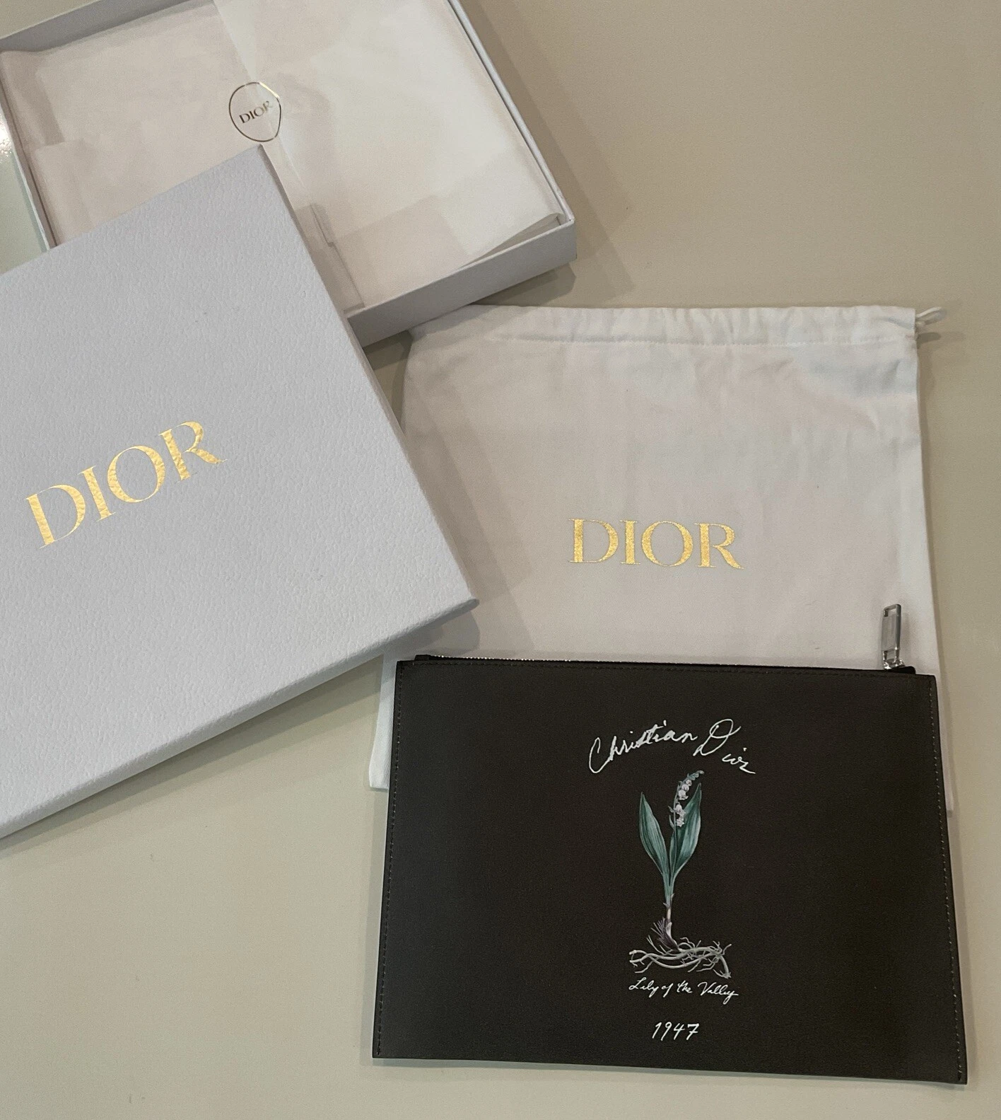 Pochette Christian Dior Lilly of the Valley Day Article Exclusif NEUF