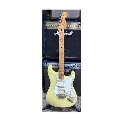 Fender PLAYER II Stratocaster HSS- MIM-Hialeah Yellow RH Maple 21-Fret 2024
