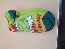 NWT 6 pairs of Dr. Seuss Grinch ankle socks shoe size 5-10 great christmas gift.
