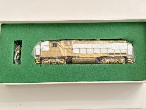 Motor diésel capó bajo GP38-2 latón escala HO 1867 Overland Models SIN DECORAR | Zustand: New: Other (See Details)