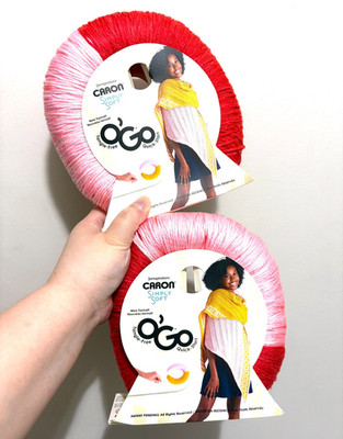 2 Packungen x 141g CARON Simply Soft O GO: Harvest Red / Soft Pink 100% Acryl
