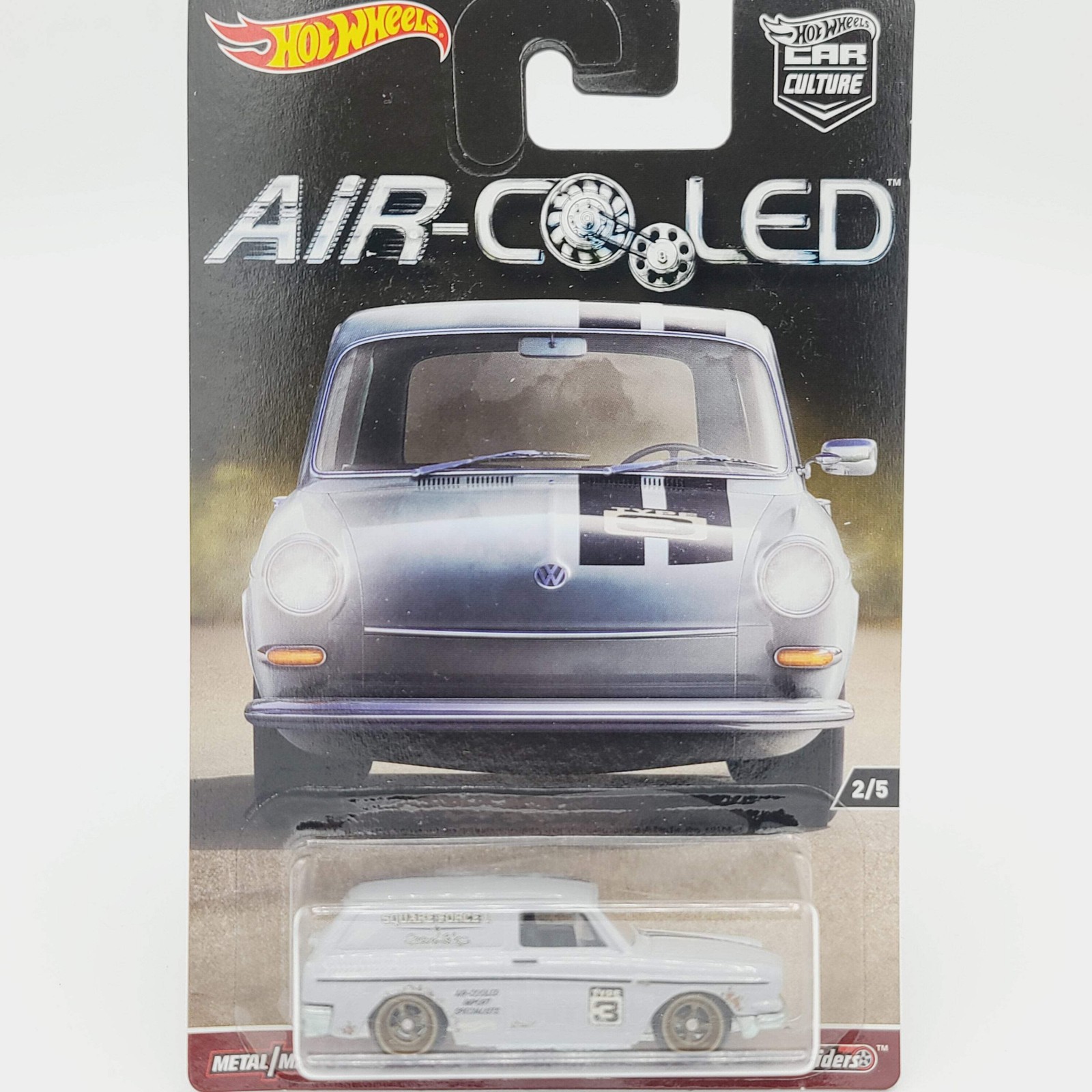 Hot Wheels Custom '69 Volkswagen Squareback (2016 Car Culture - Air Cooled)