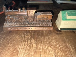 Vintage Railroadmens federal train bank/Indianapolis,Safety for Savings (2)