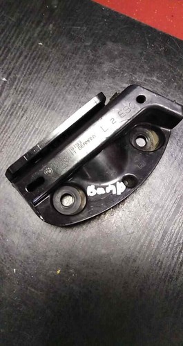 BMW E90 3ER SEITE STOßSTANGE HALTER HALTERUNG HINTEN LINKS 7118193