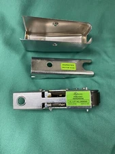 Von Duprin Surface Vertical Rod Bottom Latch With 26D Cover 050090 9927/9827