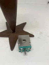 Master Specialties 96182 Series 12 Twist 4-Lite 12-24 NEW OEM