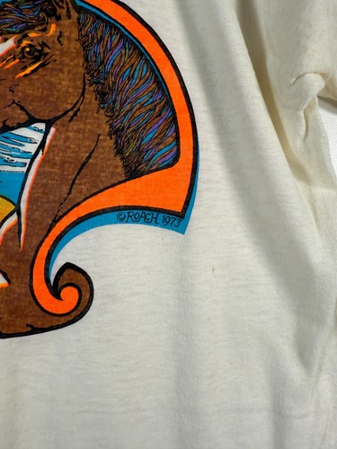 Vtg 70s Men’s Roach Psychedelic Horse Graphic Tee T Shirt White Size L 18x25 - Picture 10 of 17