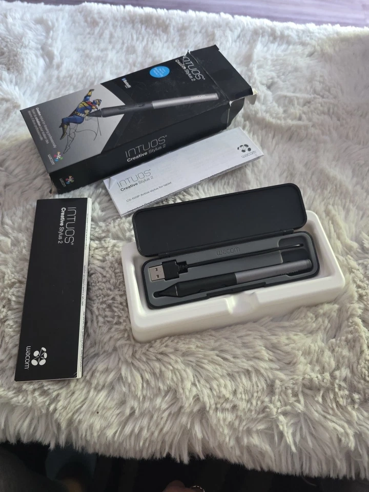 Wacom CS600PK Intuos Creative Stylus 2  Bluetooth Apple Ipad - Image 3 of 4