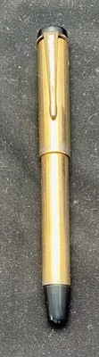 RARE VINTAGE USA GENERIC GILDED FOUNTAIN PEN, ARTIFEX 14k NIB, c1940 NO MONOGRAM