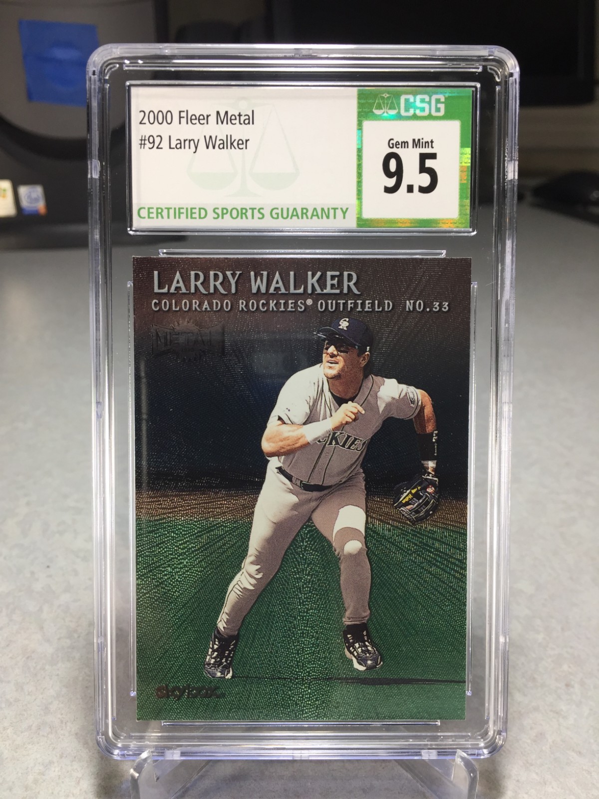 2000 Fleer Metal Larry Walker #92 - CSG 9.5 - Colorado Rockies