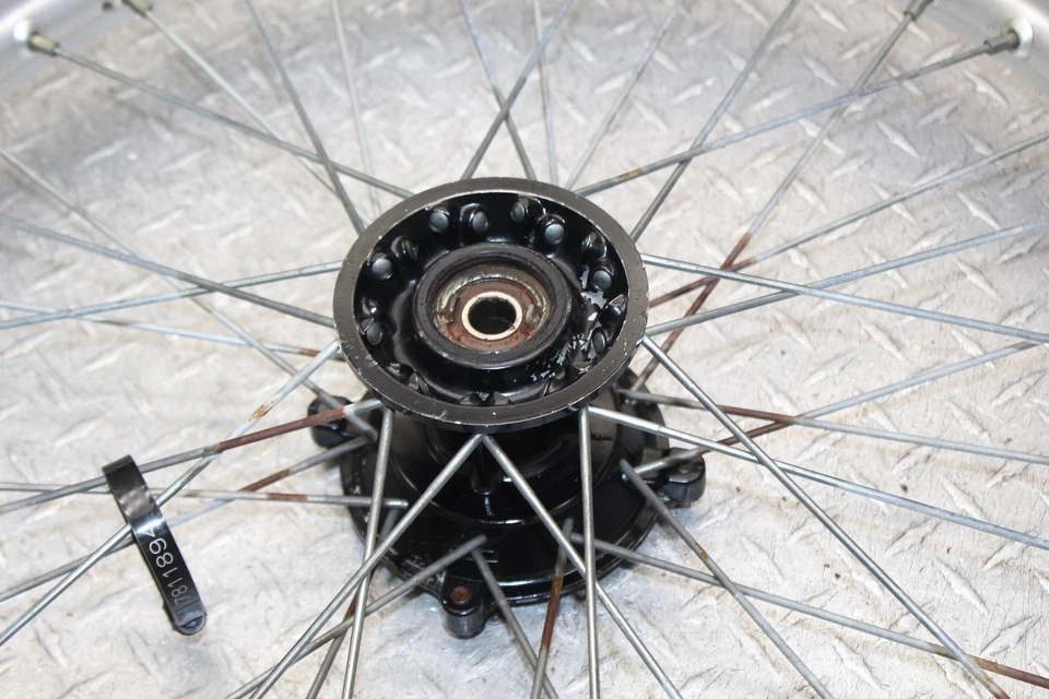 Llanta delantera Honda XL600R 1983 Foto 2 de 4