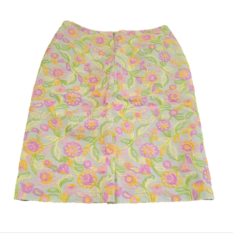 Camisa lápiz bordada floral amarilla y rosa Cynthia Steffe talla 6 Foto 2 de 4