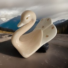 VINTAGE 1987 Ceramic Swan Floral Towel Holder 8  .  Farmhouse  Decor.  Farmhouse