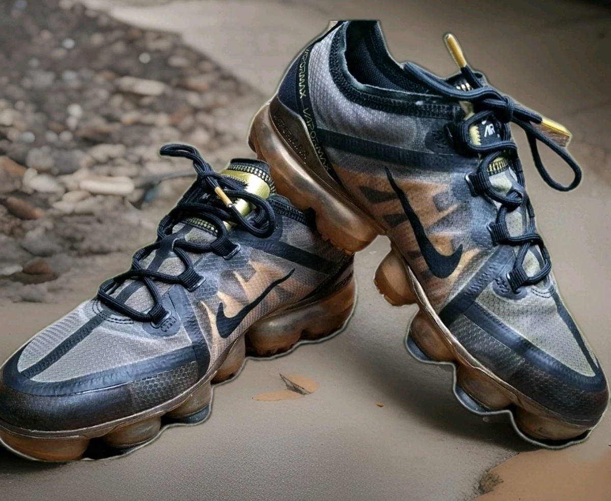 Nike Air VaporMax 2019 Black Athletic Shoes Sneakers AJ2616-004 Youth - Sz 6.5Y — product photo 1 of 9