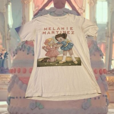 RARE Hot Topic 2010 Melanie Martinez  Pacify Her  Pastelgoth Shirt