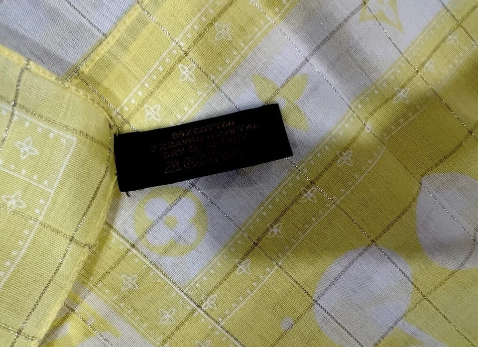 NUEVO Louis Vuitton Mujer Bufanda de Playa Amarillo Blanco Talla 65x50 Auténtico Foto 3 de 4