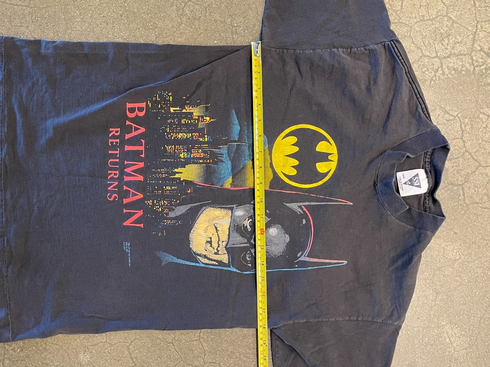 Vintage 1992 Batman Returns Movie T Shirt Adult Large SSI Made In USA DC Comics image 7